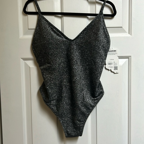 Love & Sports One piece swimsuit - Picture 1 of 6